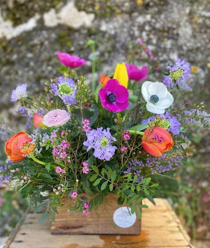 Caja de madera con flor de temporada desde: - Imagen 1