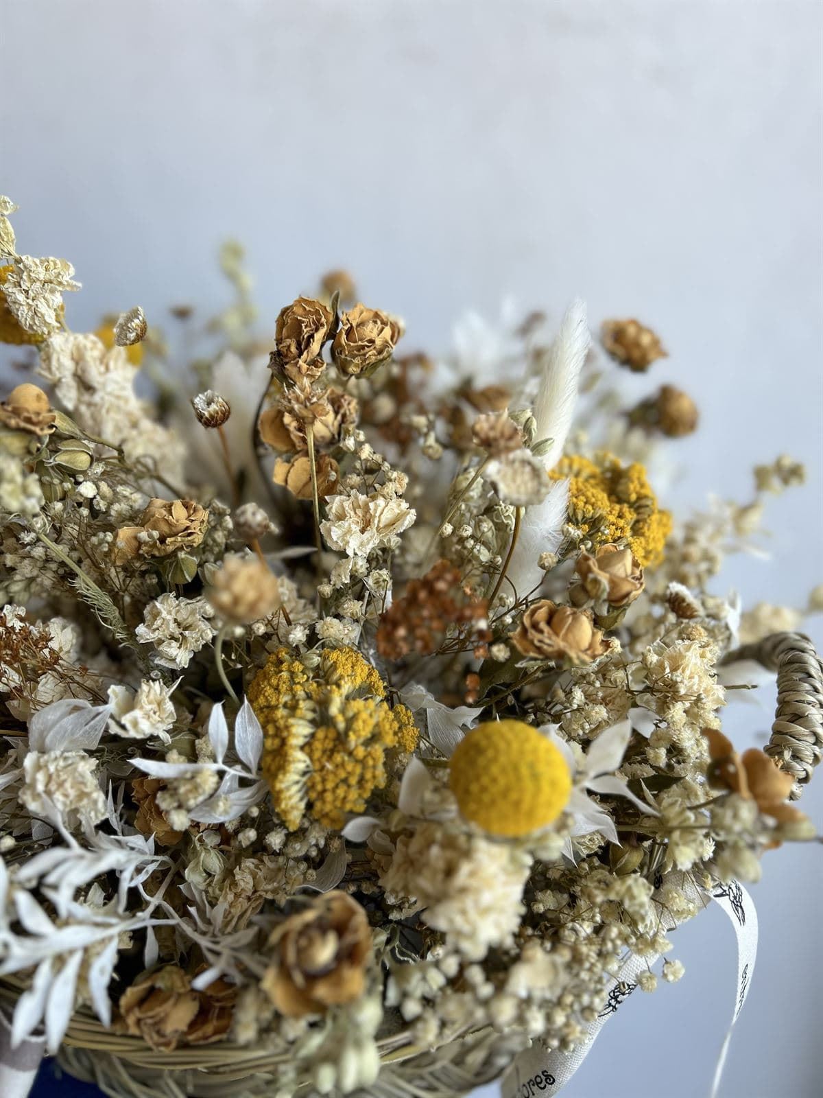 Cesto grande de flores preservadas - Imagen 2