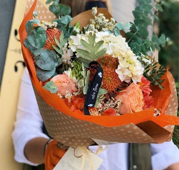 Una floristería en Cangas con envíos de flores a toda España