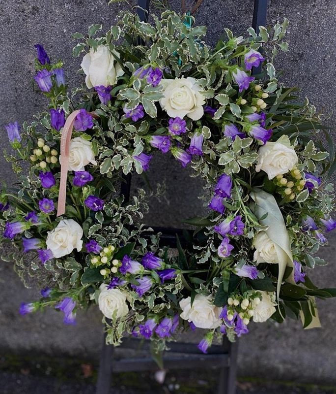 Corona de flores desde: - Imagen 4