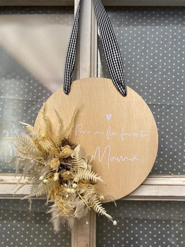 Disco de madera personalizado con flor preservada - Imagen 3