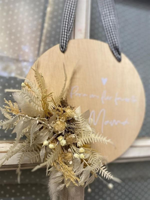 Disco de madera personalizado con flor preservada - Imagen 4