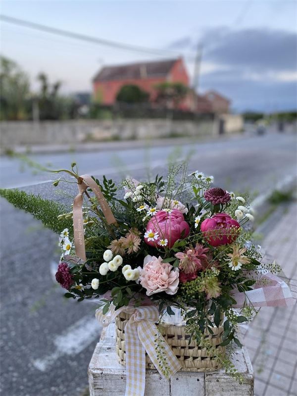 Maleta con flor de temporada desde - Imagen 3