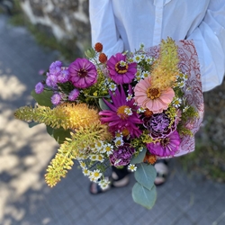 RAMO FLOR DE TEMPORADA - Imagen 1